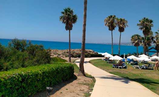 Променад вдоль моря