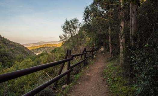 Тропа к водопаду Креммиоти