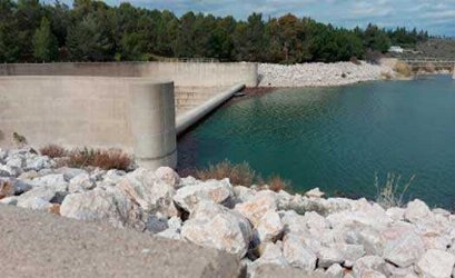 Asprokremmos Reservoir Dam in Anarita