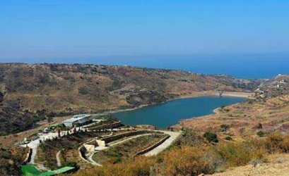 Mavrokolympos Dam in Peyia