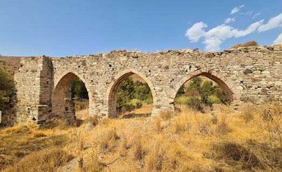 Aqueduct in Agios Ioannis