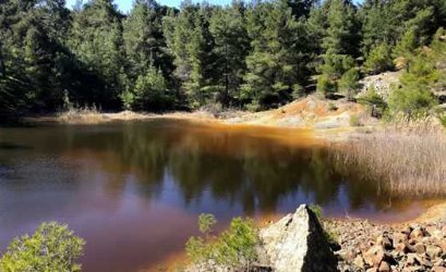 Red Lake Kinousa in Kinousa